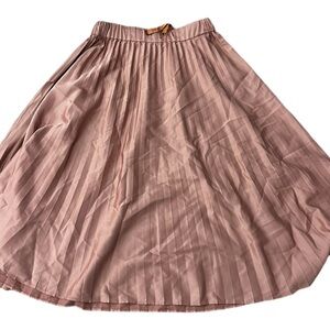 Elegant Pleated Pink Skirt